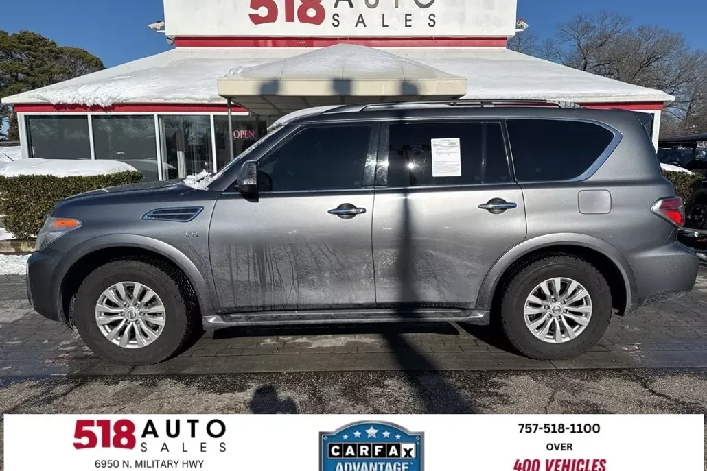 2017 Nissan Armada SV photo 1