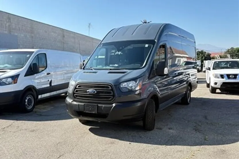2019 Ford Transit photo 1