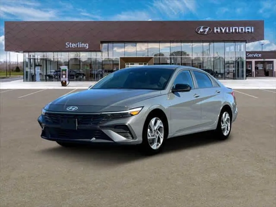 2025 Hyundai Elantra SEL Sport photo 1