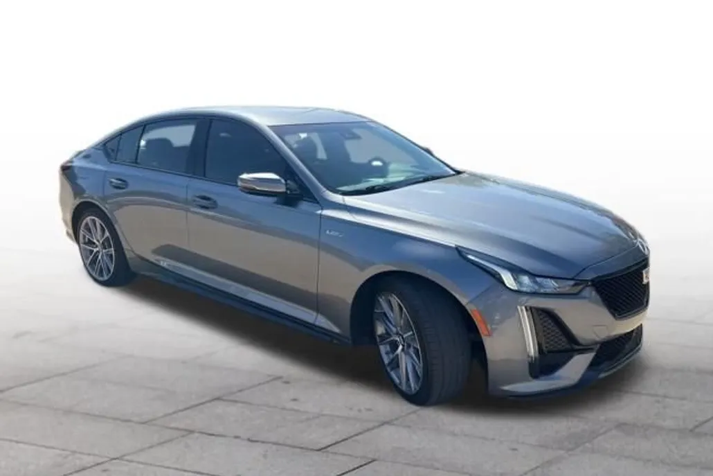 2021 Cadillac CT5 V photo 1