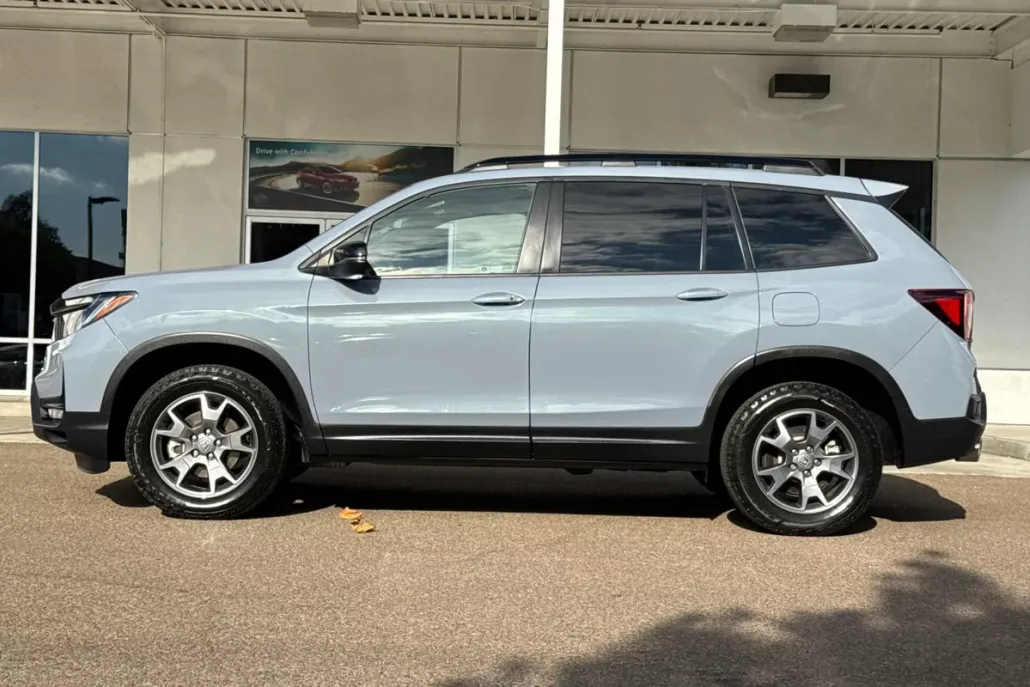 2022 Honda Passport TrailSport photo 1