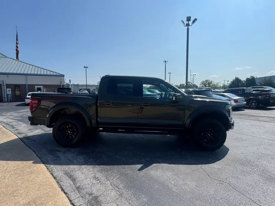 2025 Ford F-150 Raptor photo 1