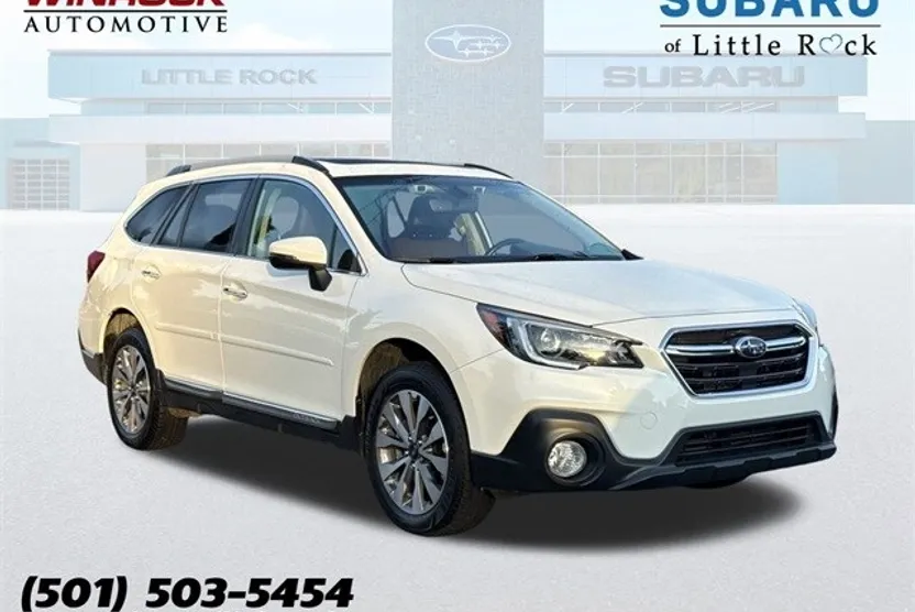 2018 Subaru Outback Touring photo 1