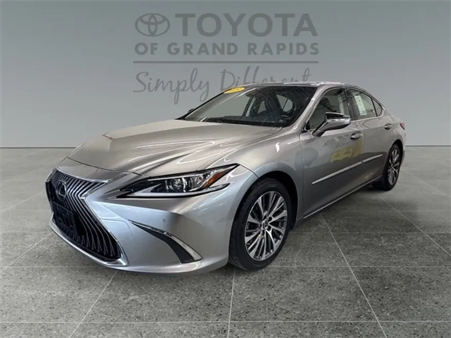 2019 Lexus ES 350 photo 1