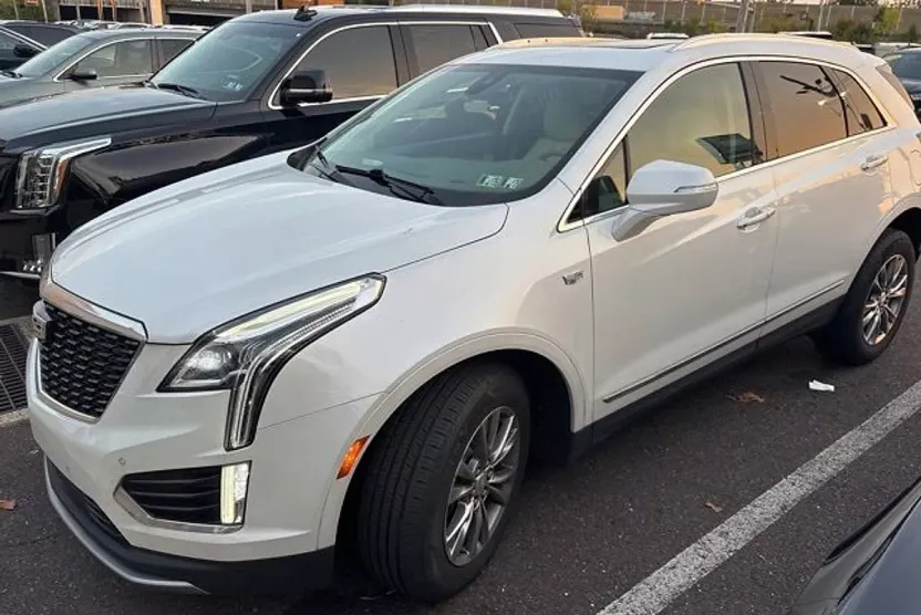 2021 Cadillac XT5 Premium Luxury photo 1