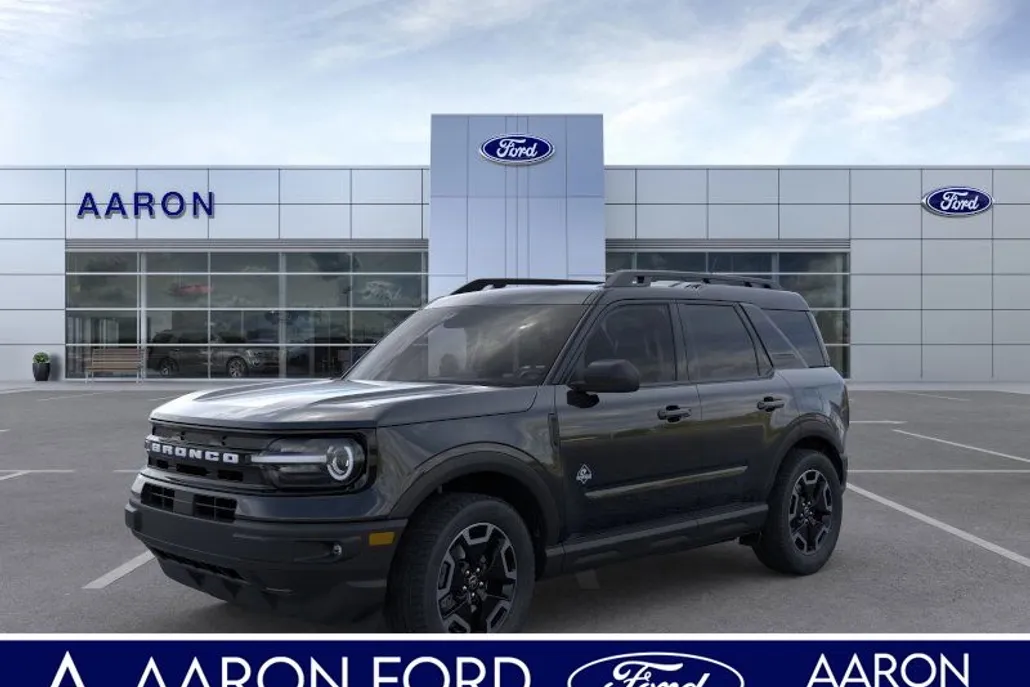 2024 Ford Bronco Sport Outer Banks photo 1