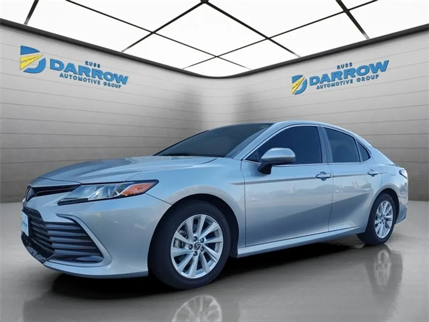 2024 Toyota Camry LE photo 1
