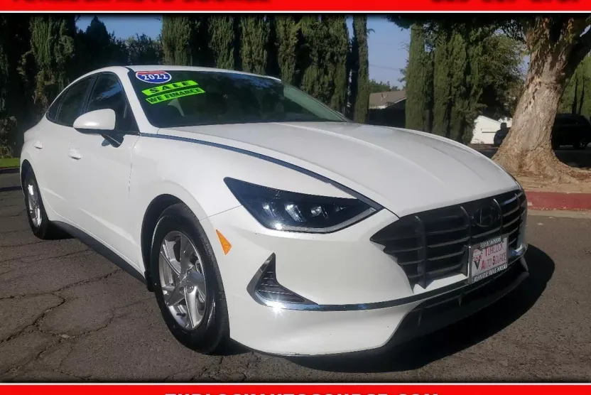2022 Hyundai Sonata SE photo 1