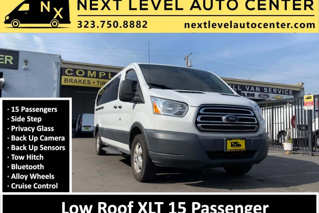 2017 Ford Transit XLT photo 1