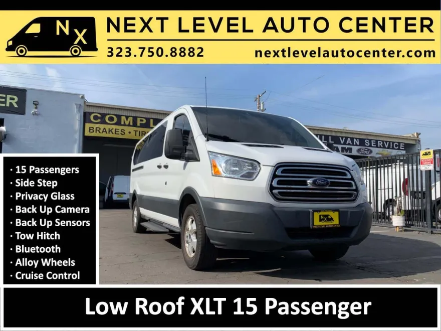 2017 Ford Transit XLT photo 1