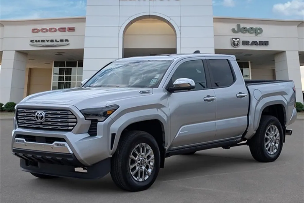2024 Toyota Tacoma Limited photo 1