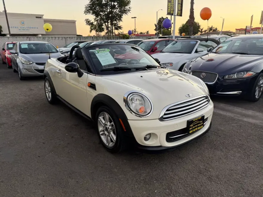 2013 Mini Cooper Roadster photo 1