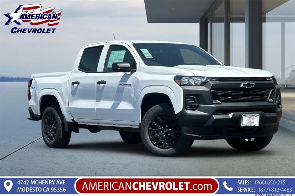 2025 Chevrolet Colorado Work Truck photo 1