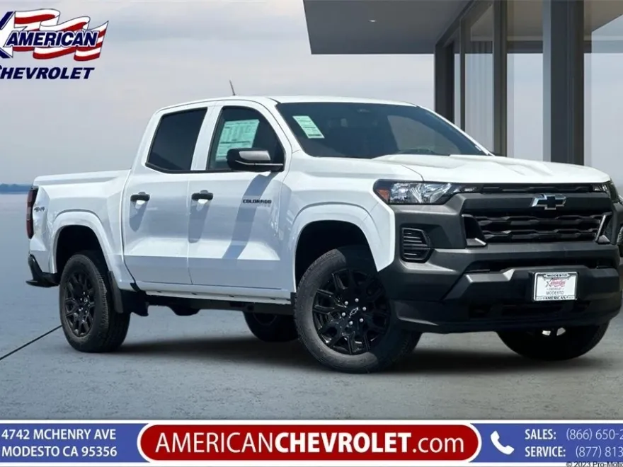 2025 Chevrolet Colorado Work Truck photo 1