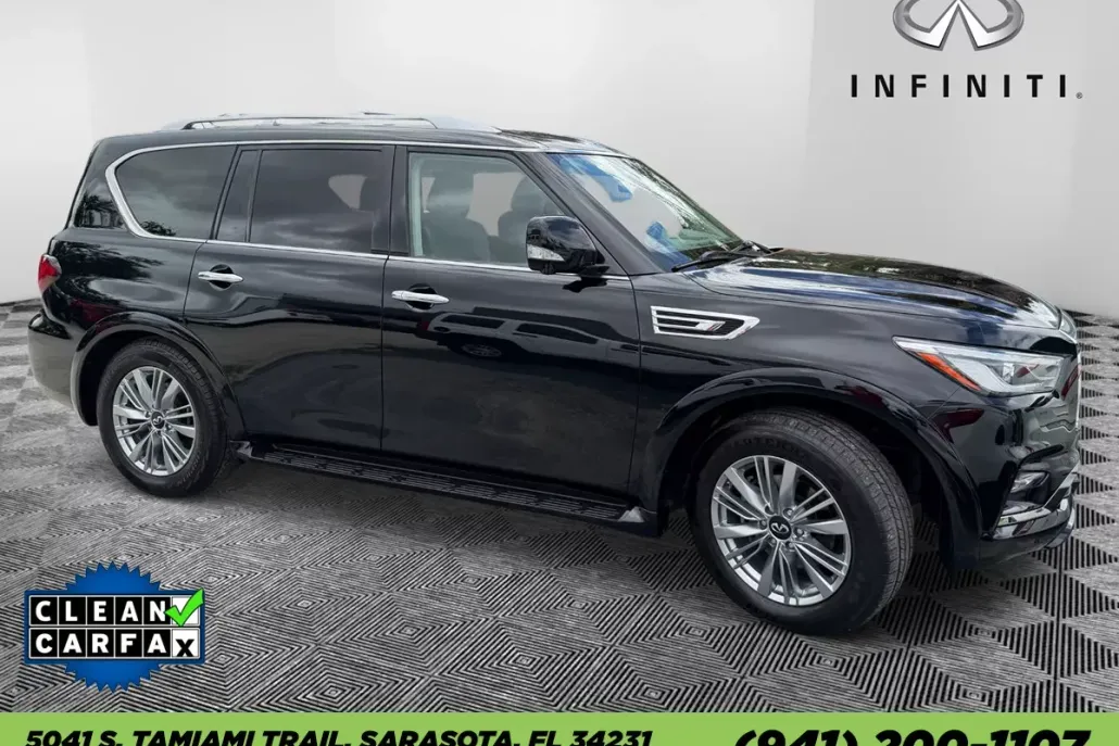 2021 Infiniti QX80 Luxe photo 1