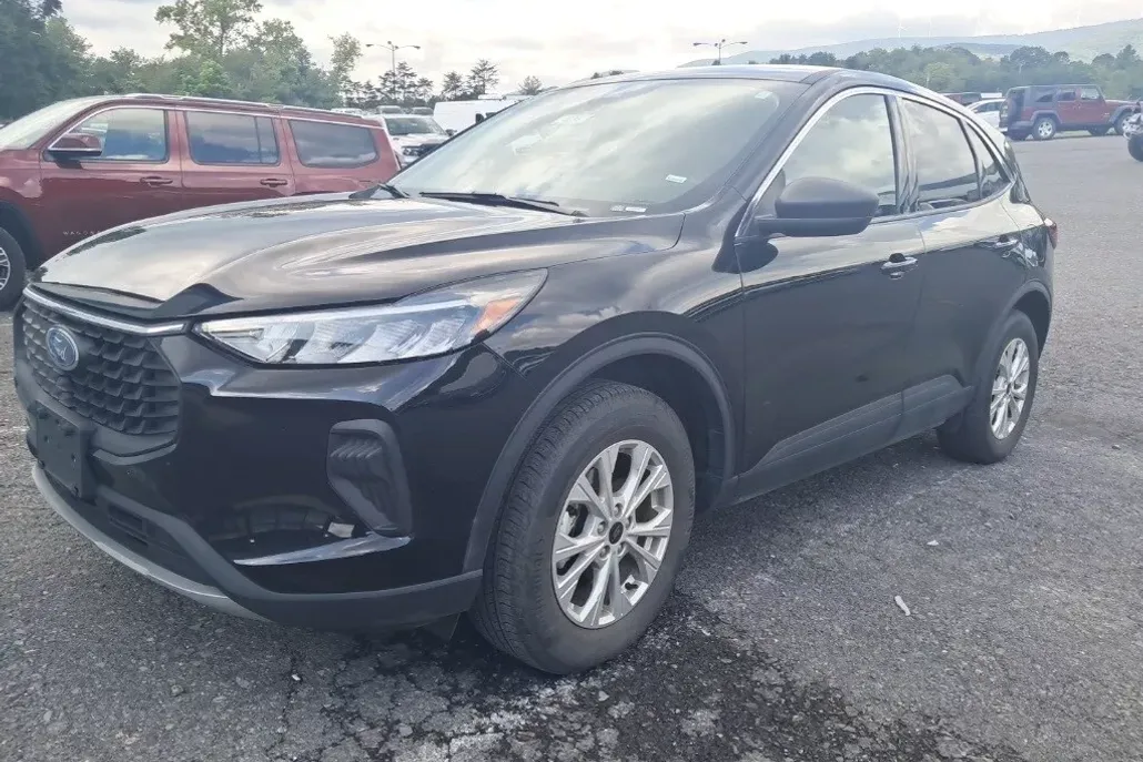 2024 Ford Escape Active photo 1