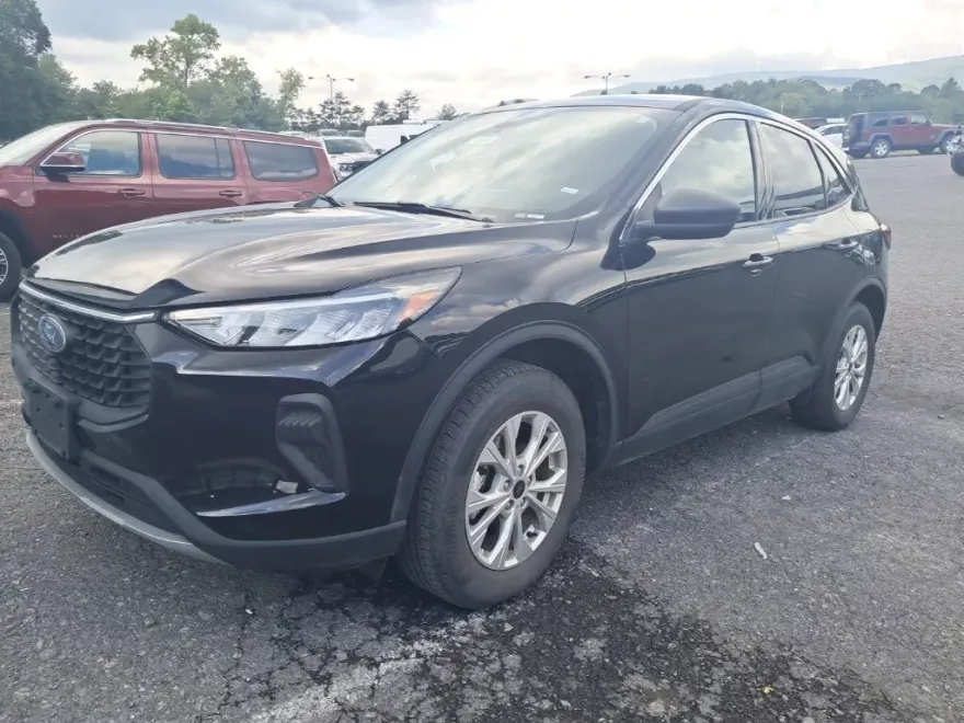 2024 Ford Escape Active photo 1