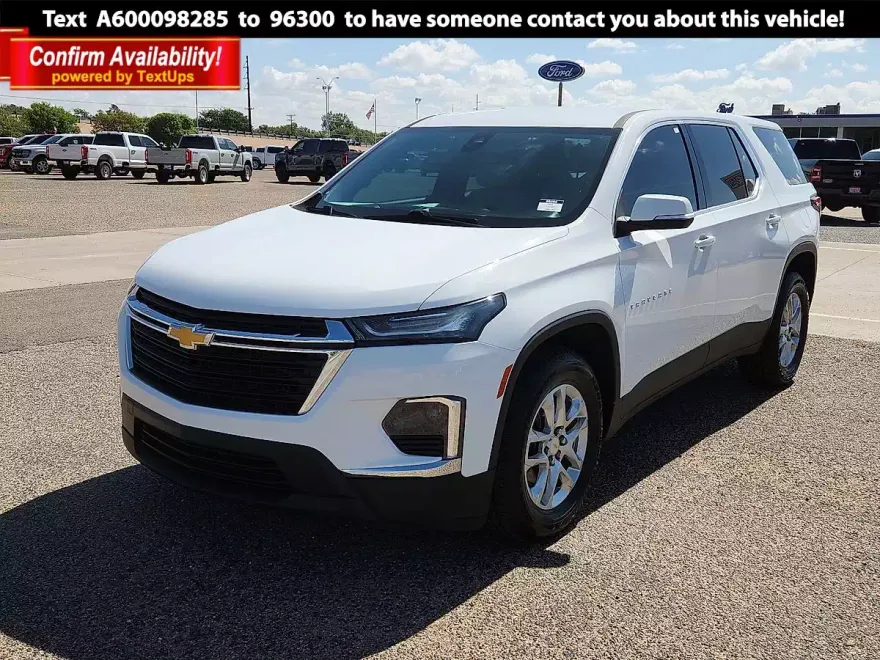 2023 Chevrolet Traverse 1LS photo 1