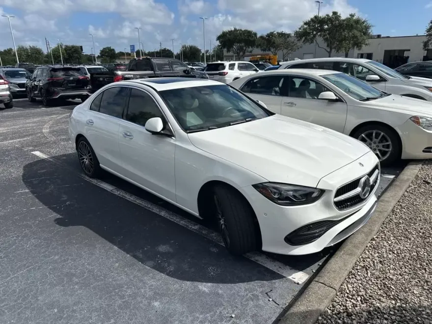2024 Mercedes Benz C 300 4MATIC Luxury photo 1