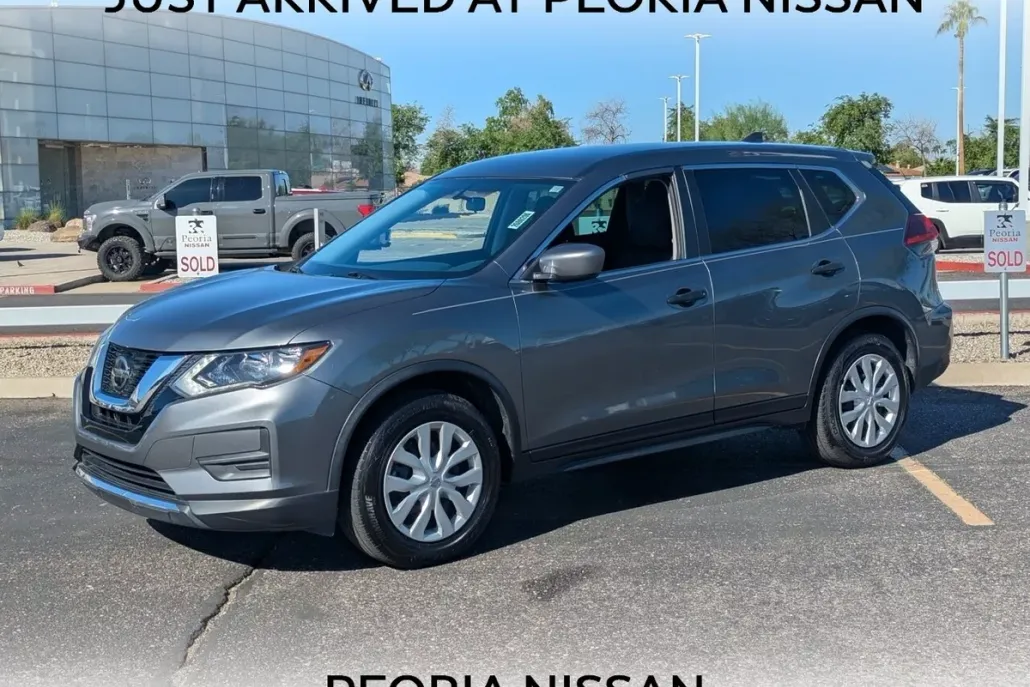 2018 Nissan Rogue S photo 1