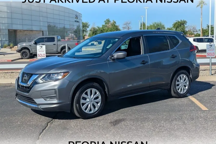 2018 Nissan Rogue S photo 1