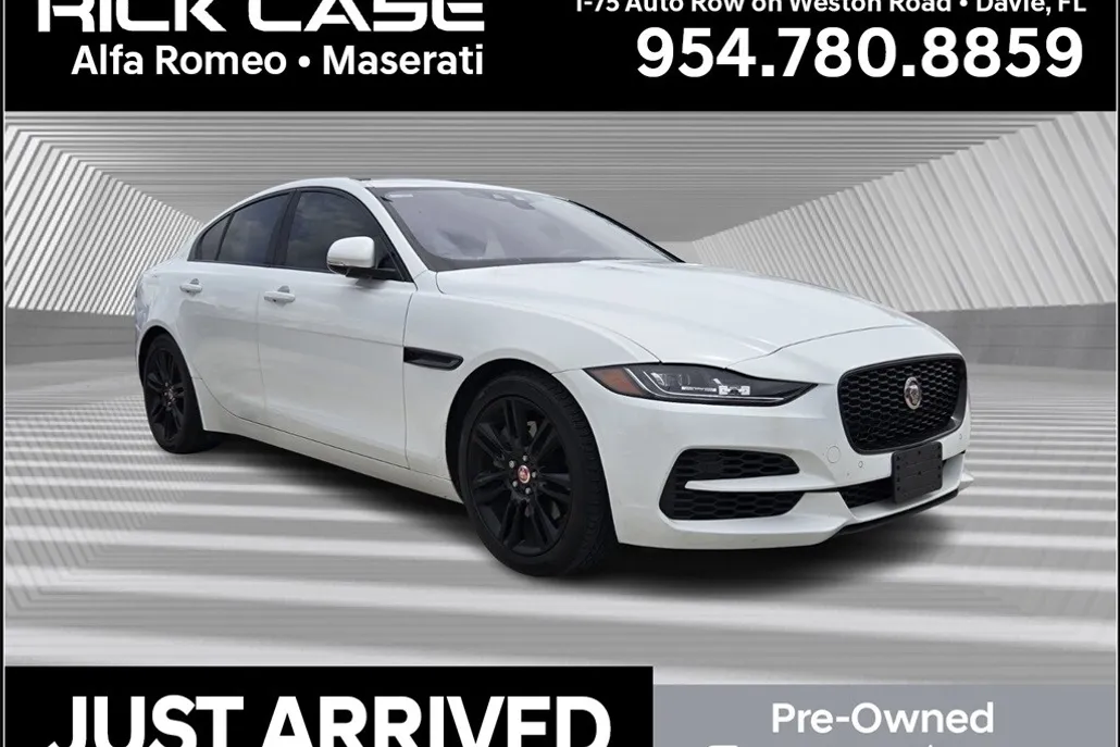 2020 Jaguar XE S photo 1