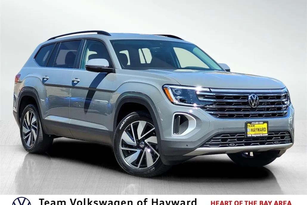 2026 Volkswagen Atlas SE Technology photo 1
