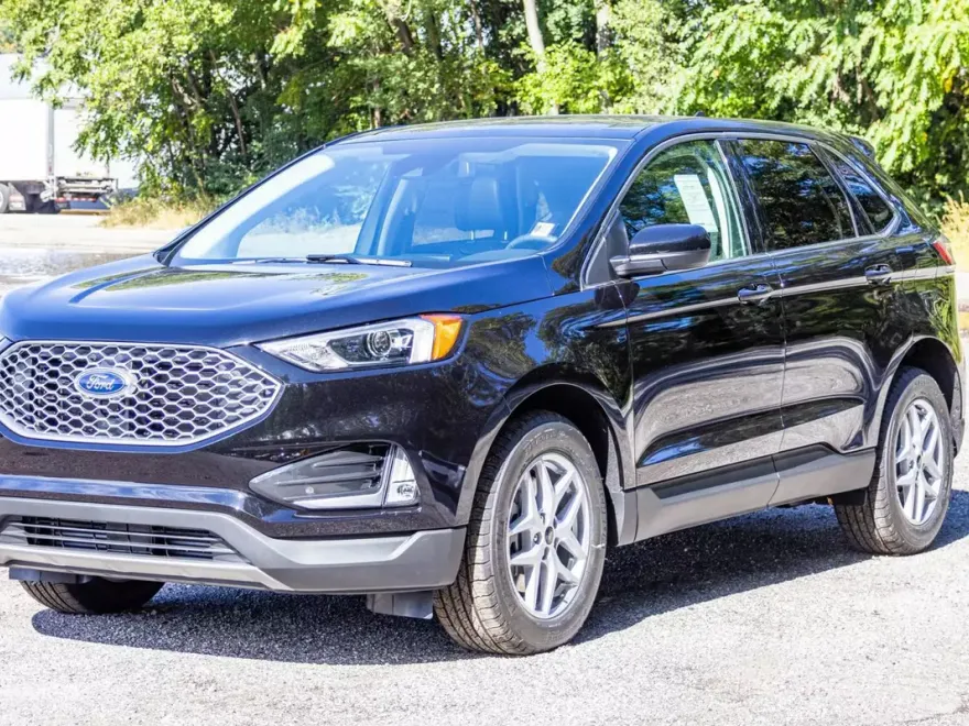 2024 Ford Edge SEL photo 1