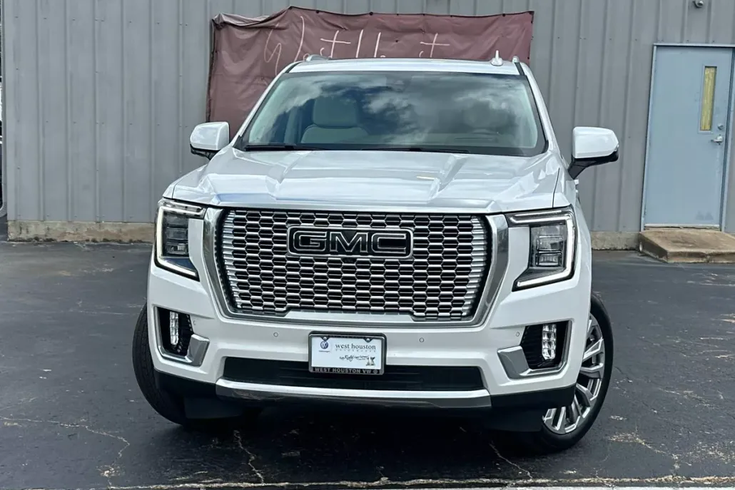 2022 Gmc Yukon Denali photo 1