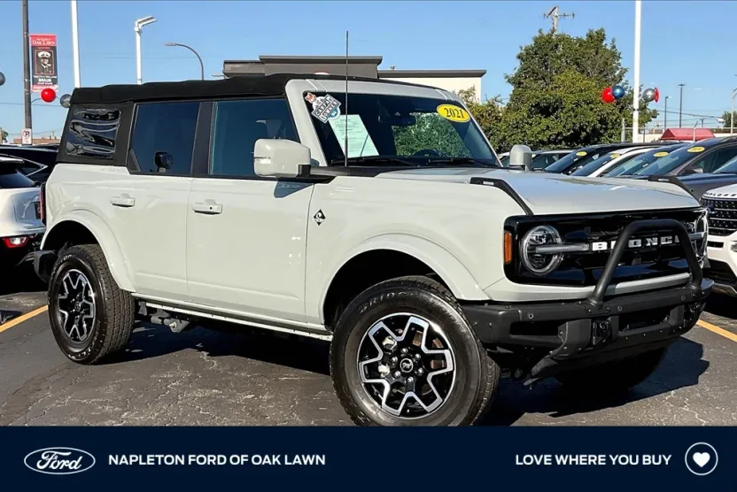 2021 Ford Bronco Outer Banks photo 1