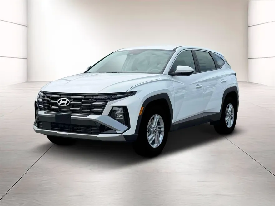 2026 Hyundai Tucson SE photo 1