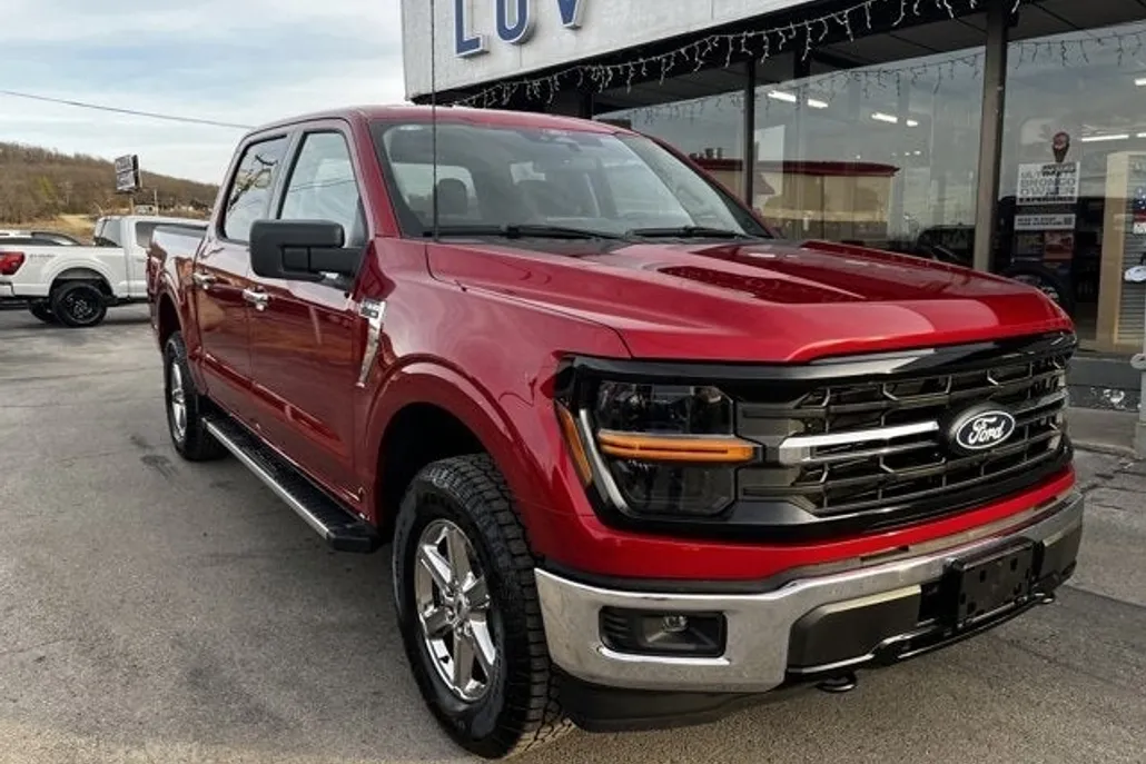 2025 Ford F-150 XLT photo 1