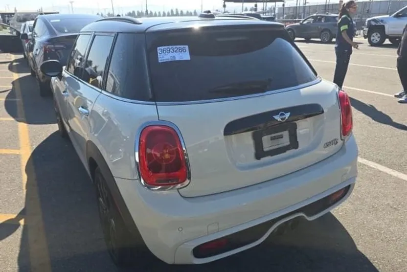 2017 Mini Cooper 4 Door Hardtop S photo 1