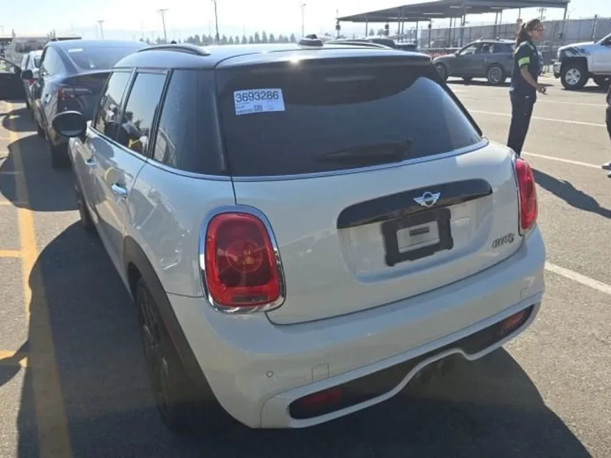 2017 Mini Cooper 4 Door Hardtop S photo 1