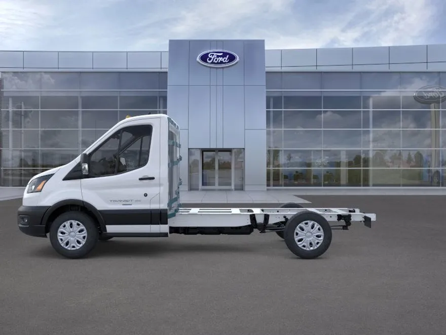 2025 Ford Transit Chassis photo 1