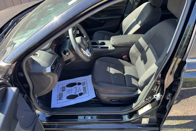 2020 Nissan Altima S photo 1