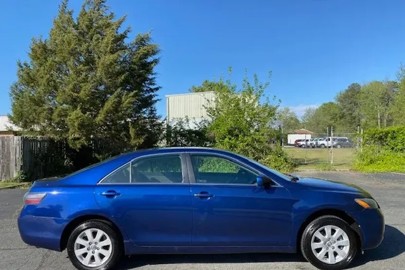 2008 Toyota Camry XLE photo 1
