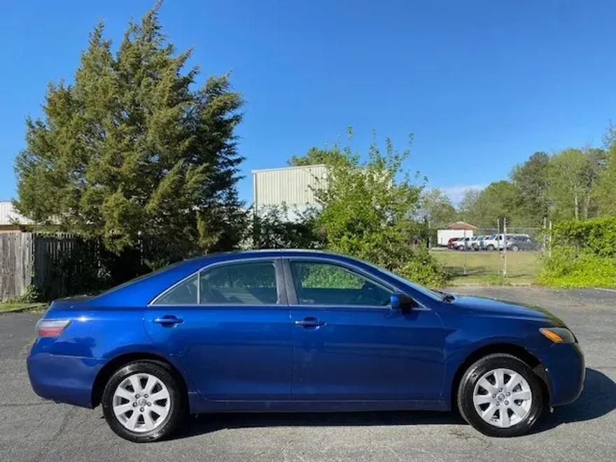 2008 Toyota Camry XLE photo 1