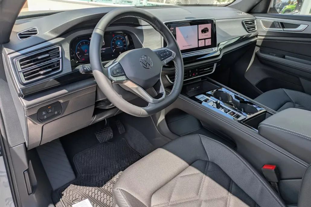 2026 Volkswagen Atlas Cross Sport SE Technology photo 1