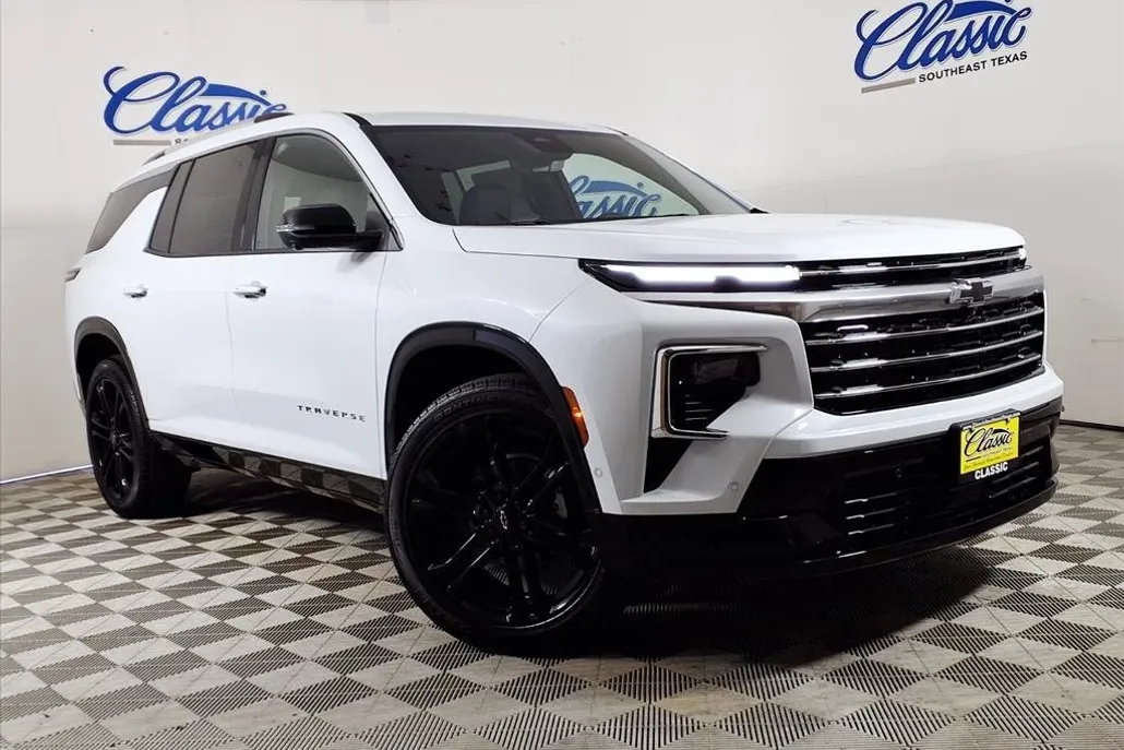 2026 Chevrolet Traverse High Country photo 1
