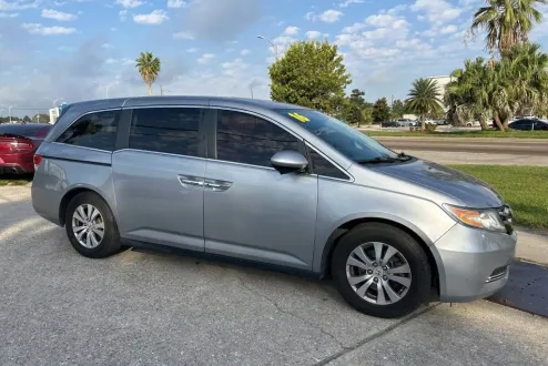 2016 Honda Odyssey EX-L photo 3