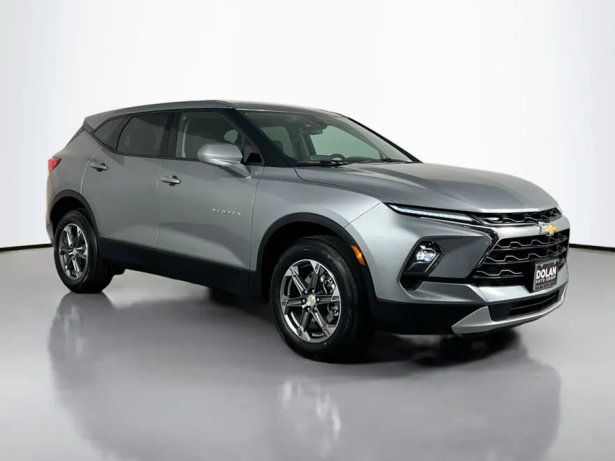 2025 Chevrolet Blazer 2LT photo 1