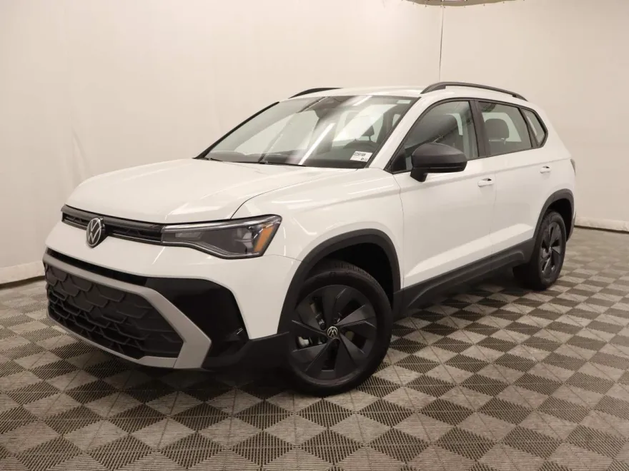 2025 Volkswagen Taos S photo 1