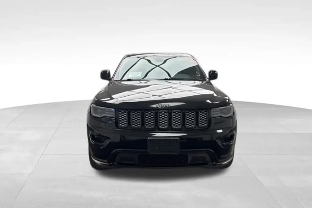 2020 Jeep Grand Cherokee Altitude photo 1