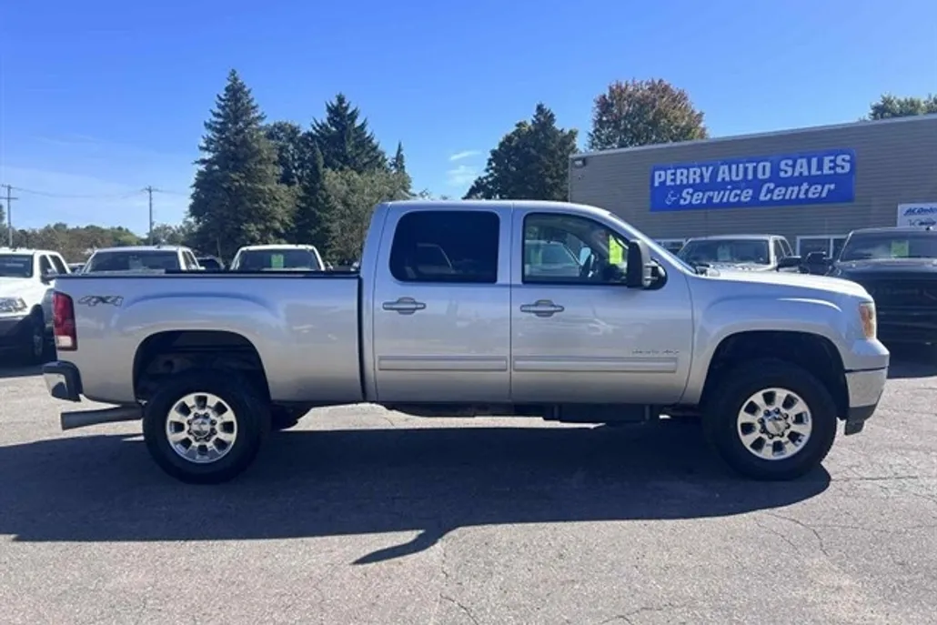 2011 Gmc Sierra 2500 SLT photo 1