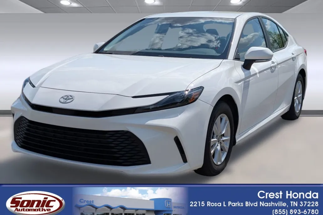 2025 Toyota Camry LE photo 1