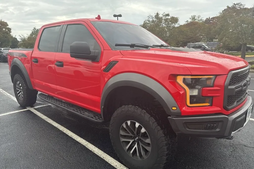 2020 Ford F-150 Raptor photo 1