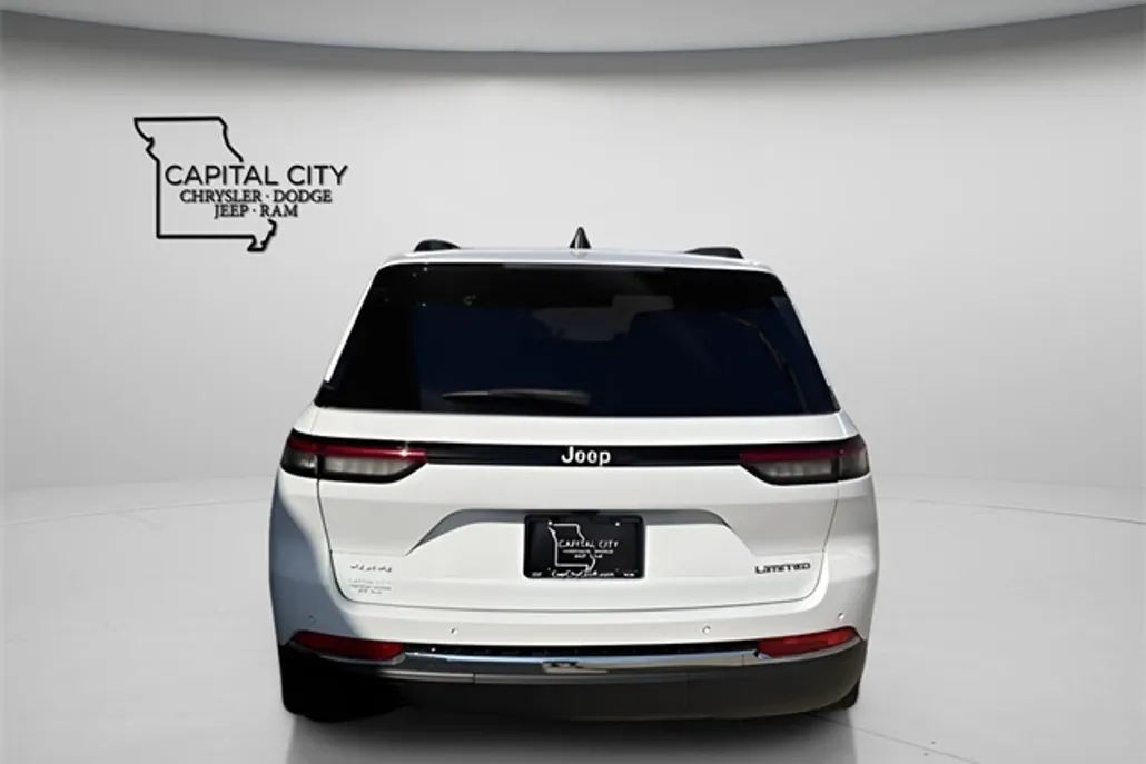 2025 Jeep Grand Cherokee Limited photo 1