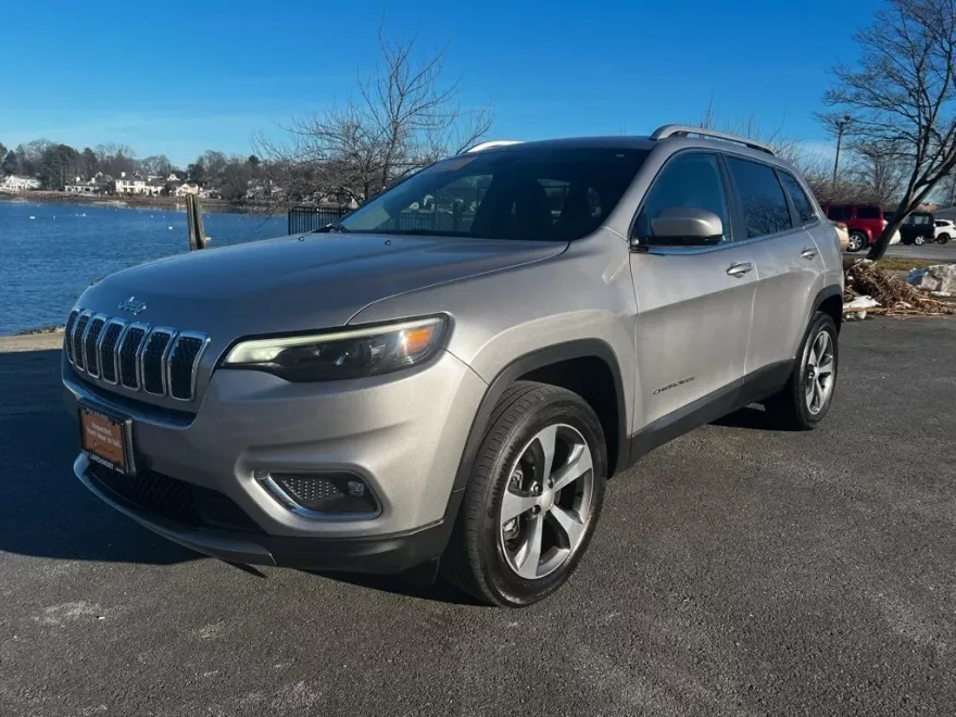2019 Jeep Cherokee Limited photo 1