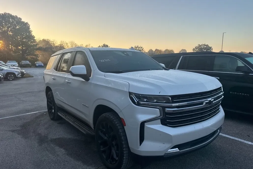 2021 Chevrolet Tahoe LT photo 1